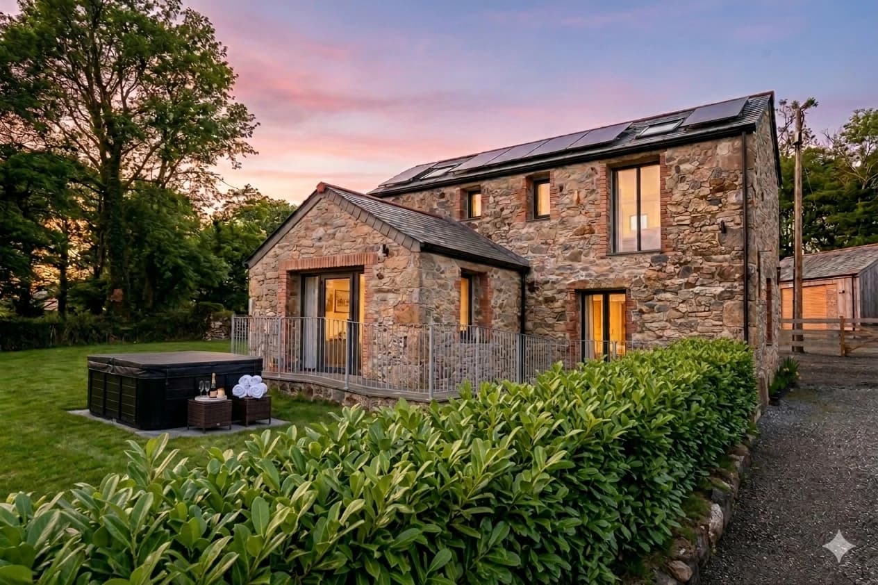 The Hayloft — Royalton Farm, Cornwall